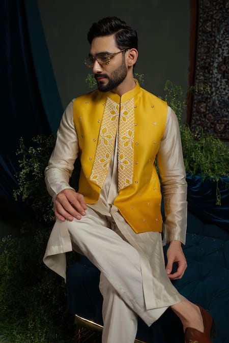 Runit Gupta_Yellow Chanderi , Vegan Beads, Embroidery Mari Ombre Bundi And Kurta Set _at_Aza_Fashions