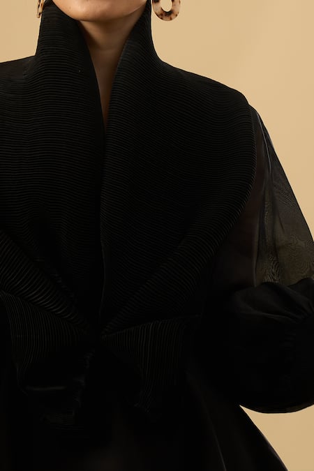 Ritika Arya Jain_Black High Neck Love Pleated Top _Online_at_Aza_Fashions
