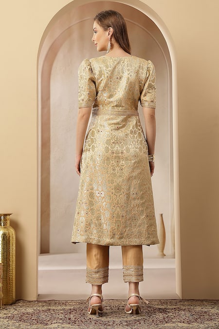 Soniya G Zar-E-Nazneen Embroidered Kurta With Pant 