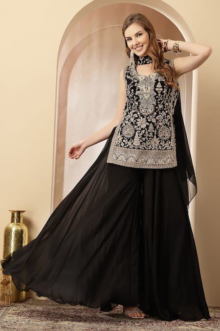 Soniya G Kaara Velvet Zari & Sequin Embroidered Kurta Set 