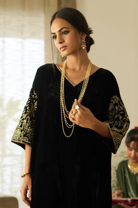 Sarang Kaur_Black Velvet, Tissue, Silk Embroidery, Metallic Thread Makhmal Kaftan Set _Online_at_Aza_Fashions