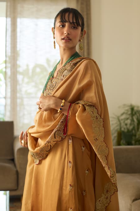 Buy_Sarang Kaur_Mustard Satin, Silk, Tissue Embroidery, Zari V-neck Dua Kurta Set 