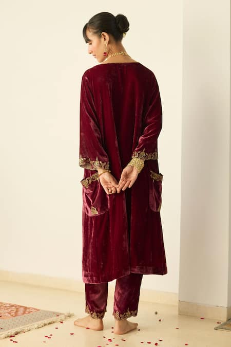 Sarang Kaur Pink Muraad Velvet Kurta Pant Set 
