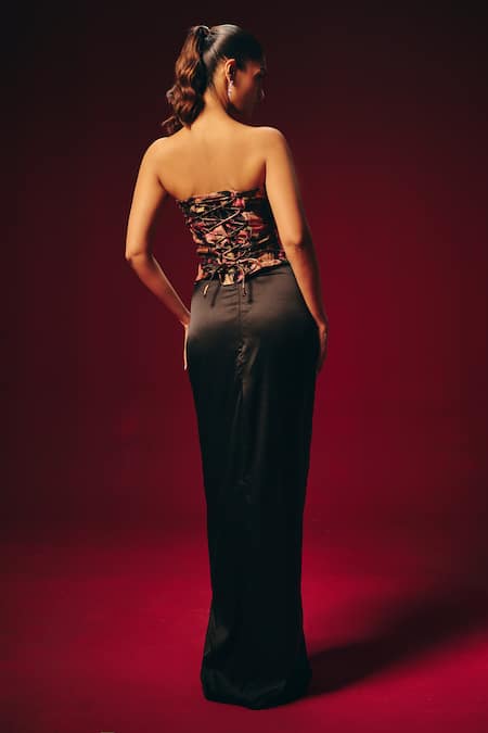 Roze Tisya Embroidered Corset & Draped Skirt Set 