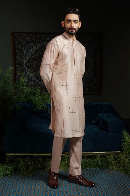 Buy_Runit Gupta_Peach Chanderi , Vegan Embroidery Dusty Geometry Kurta Set _Online_at_Aza_Fashions
