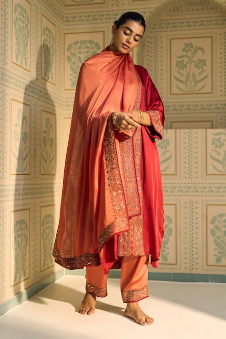 Shop Sarang Kaur Orange Satin, Georgette Sequins, Seerat Geometric Pattern Embroidered Dupatta at Aza Fashions Shop_Sarang Kaur_Orange Satin, Georgette Sequins, Seerat Geometric Pattern Embroidered Dupatta _at_Aza_Fashions