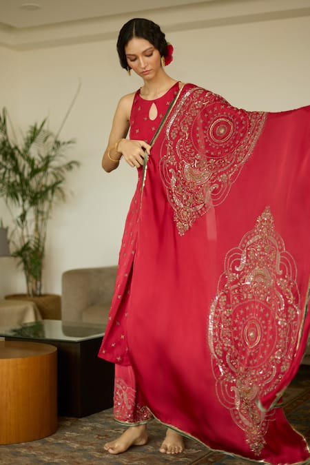 Sarang Kaur Red Satin, Georgette Sequins, Beads Hand Embroidered Dupatta Online at Aza Fashions Sarang Kaur_Red Satin, Georgette Sequins, Beads Hand Embroidered Dupatta _Online_at_Aza_Fashions