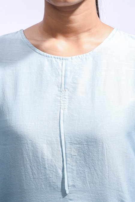 Shop_JAYATI GOENKA_Aqua Chanderi Silk Embroidery Round Neck Printed Kurta Set _Online_at_Aza_Fashions