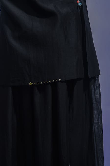 Shop_JAYATI GOENKA_Black Chanderi Silk Zari, Embroidery Sweetheart Neck Noir Flow Skirt Set _Online_at_Aza_Fashions