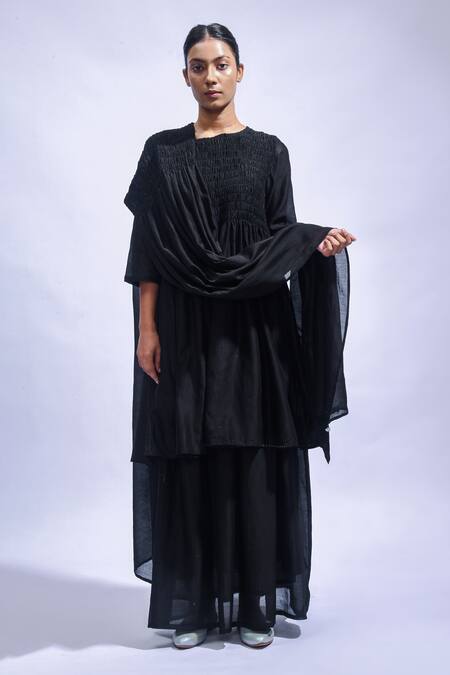 JAYATI GOENKA_Black Chanderi Silk Zari Round Neck Noir Rhythm Skirt Set _at_Aza_Fashions