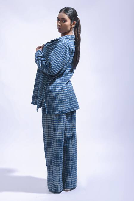 Buy_JAYATI GOENKA_Blue Cotton Metallic Thread, Embroidery Block Printed Chambray Blazer Set _Online_at_Aza_Fashions