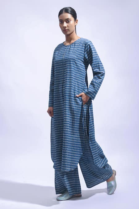 Shop_JAYATI GOENKA_Blue Cotton Embroidery Round Neck Indigo Block Printed Chambray Kurta And Pant Set _Online_at_Aza_Fashions