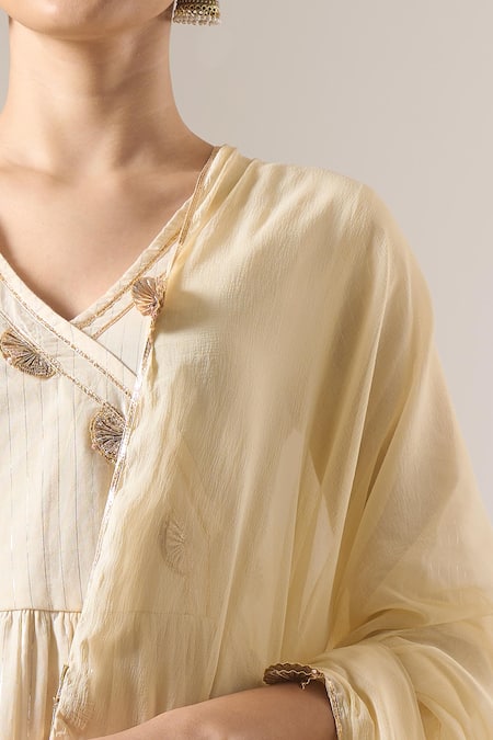 Naintara Bajaj Off White Cotton Lace, Gota Patti, Applique V-neck Embroidered Kurta Sharara Set Online at Aza Fashions Naintara Bajaj_Off White Cotton Lace, Gota Patti, Applique V-neck Embroidered Kurta Sharara Set _Online_at_Aza_Fashions