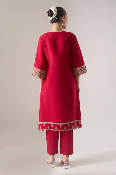 Shop Naintara Bajaj Red Silk, Organza, Net Embroidery, Tassels, And Thread Kurta Pant Dupatta Set at Aza Fashions Shop_Naintara Bajaj_Red Silk, Organza, Net Embroidery, Tassels, And Thread Kurta Pant Dupatta Set _at_Aza_Fashions