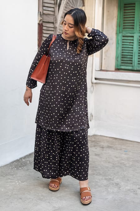 Prahnaaya Ajrakh Bandhej Print Tunic & Dhoti Skirt Set 