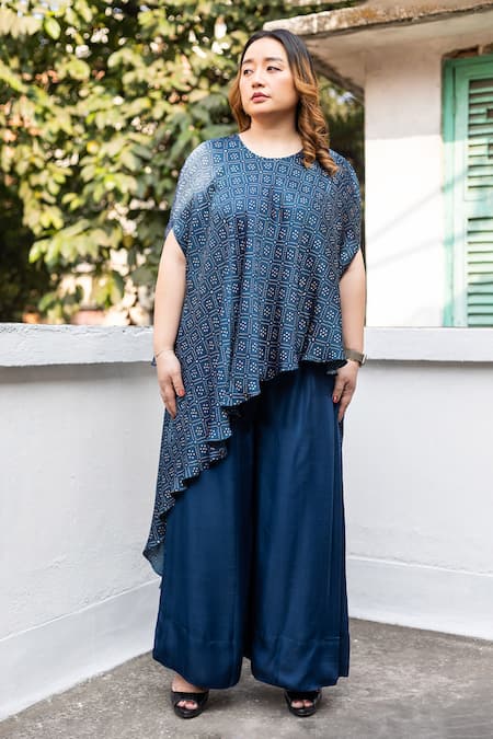 Prahnaaya Ajrakh Hand-Block Printed Tunic & Parallel Pant Set 