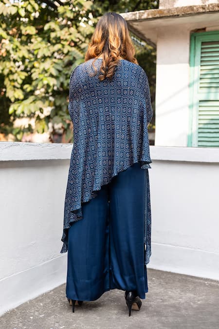 Prahnaaya Ajrakh Hand-Block Printed Tunic & Parallel Pant Set 