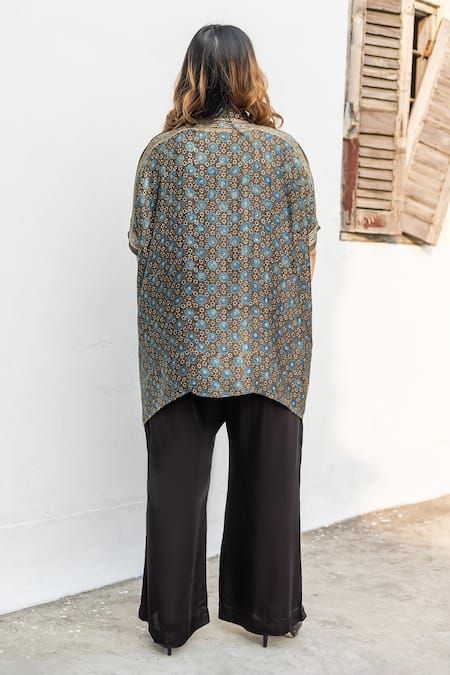 Prahnaaya Ajrakh Motif Hand Blocked Shirt & Pant Set 