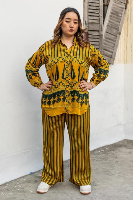Prahnaaya Ajrakh Hand-Block Printed Hi-Low Shirt & Pant Set 