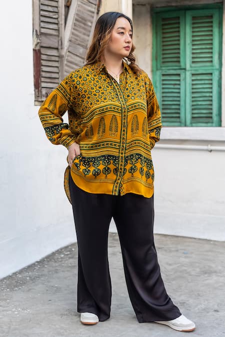 Prahnaaya Ajrakh Hand-Blocked Hi-Low Shirt & Pant Set 