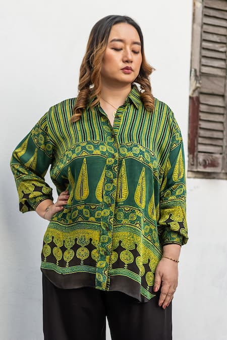 Buy_Prahnaaya_Green Satin, Modal Collared, V-neck Ajrakh Print Shirt And Pant Set _Online_at_Aza_Fashions