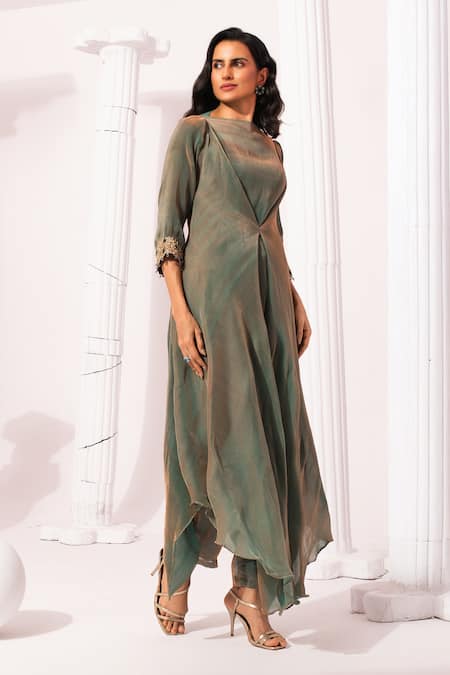 Preeti Mehta_Green Tissue, Satin Beads, Stones Boat Metallic Moss Draped Kurta And Pant Set _Online_at_Aza_Fashions