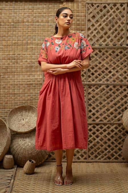 Vaani Beswal Zohra Floral Applique Embroidered Midi Dress 