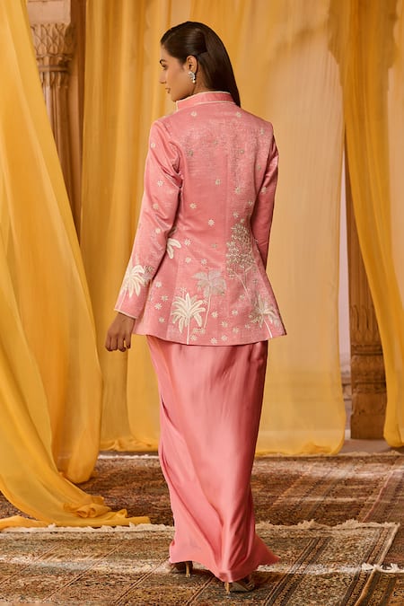 Zoon Aari Embroidered Jacket Draped Skirt Set 