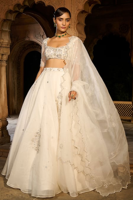 Zoon Aari Hand Embroidered Lehenga Set 