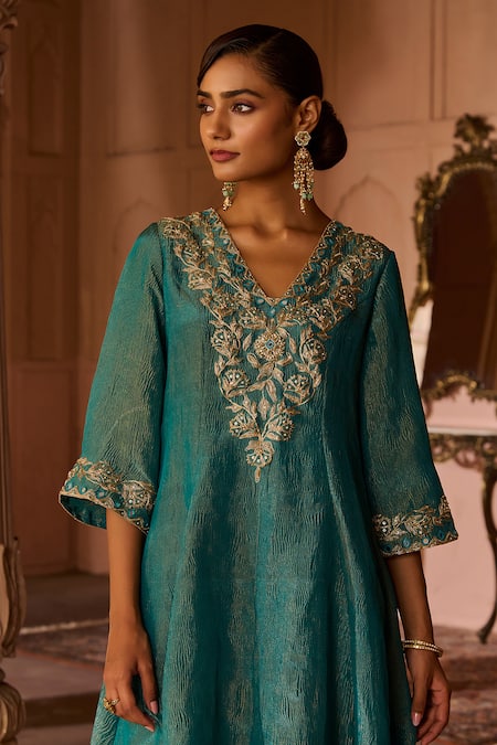 Buy_Zoon_Blue Tissue, Satin, Georgette, Organza Embroidery, Crushed Aari Kurta Set 