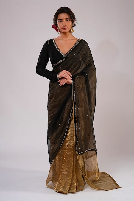 Kalakari By Akanksha Begum Embroidered Organza Tissue Saree & Blouse 