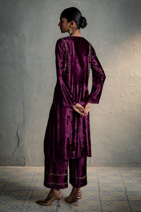 Shop Charkhee Pink Velvet, Organza Embroidery V-neck Circular Kurta Palazzo Set at Aza Fashions Shop_Charkhee_Pink Velvet, Organza Embroidery V-neck Circular Kurta Palazzo Set _at_Aza_Fashions