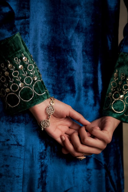 Shop_Charkhee_Blue Velvet Embroidery, Sequins V-neck Placed Kurta Set 