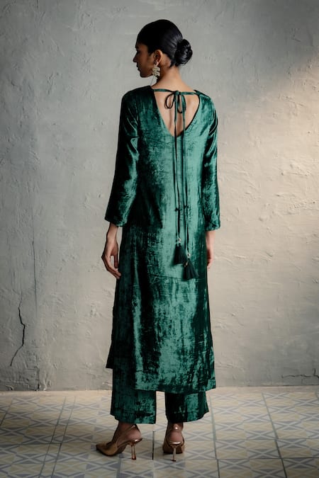 Charkhee Placed Embroidered Velvet Kurta Palazzo Set 