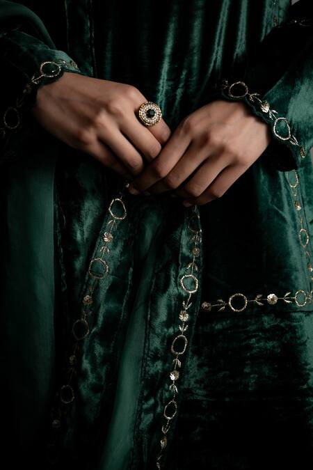 Charkhee_Green Velvet, Organza Embroidery Split V-neck Circular Placed Kurta Set _Online_at_Aza_Fashions