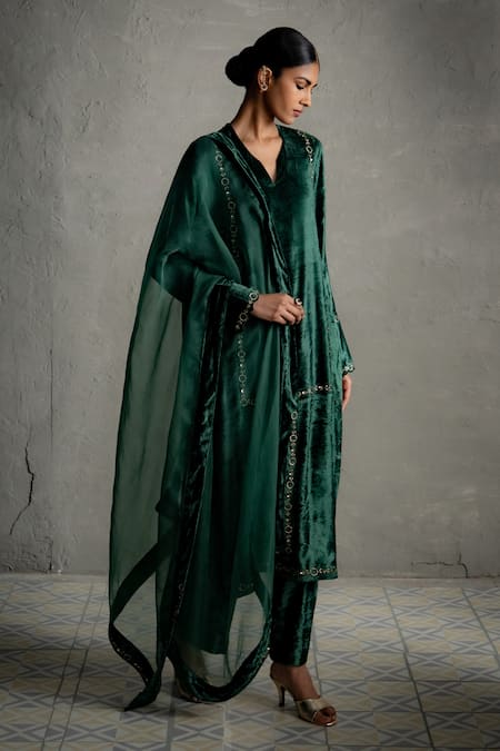 Shop_Charkhee_Green Velvet, Organza Embroidery Split V-neck Circular Placed Kurta Set _Online_at_Aza_Fashions