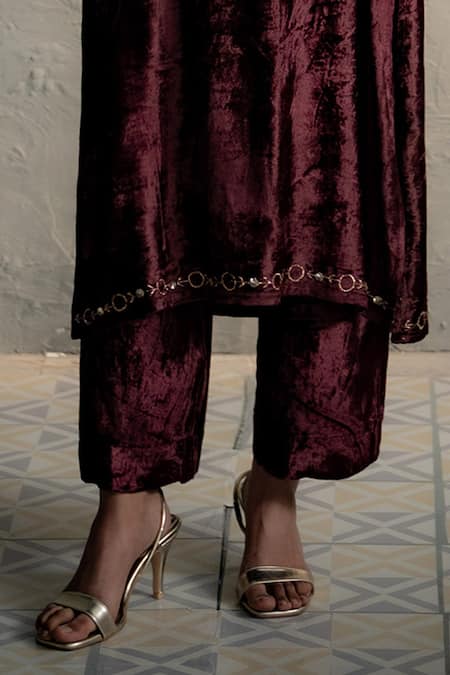 Charkhee_Brown Velvet Embroidery Split V-neck Circular Placed Kurta Set _Online_at_Aza_Fashions