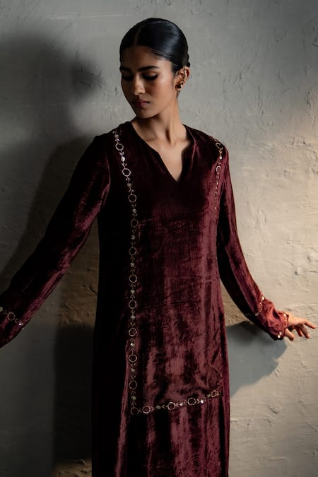 Buy_Charkhee_Brown Velvet Embroidery Split V-neck Circular Placed Kurta Set _Online_at_Aza_Fashions