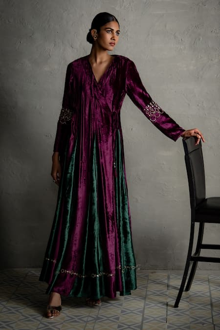 Buy_Charkhee_Purple Velvet Embroidery V-neck Contrast Kalis Wrap Maxi Dress 