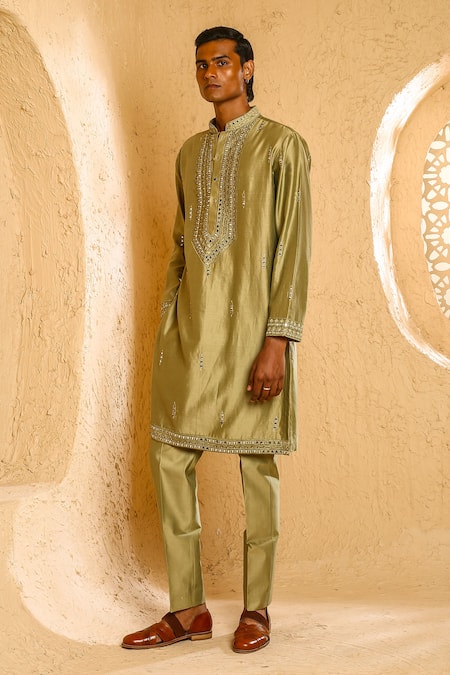 Buy_Chatenya Mittal_Beige Chanderi Mirrors, Beads, Metallic Thread Work Kurta And Pant Set _Online_at_Aza_Fashions