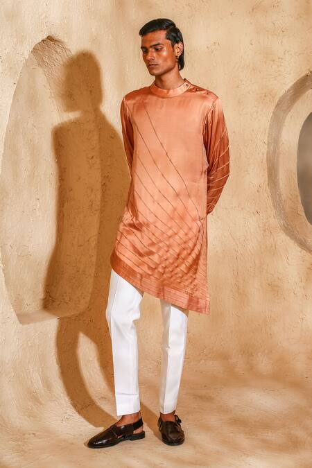 Chatenya Mittal_Peach Modal, Satin Pintuck Asymmetric Kurta Set _Online_at_Aza_Fashions