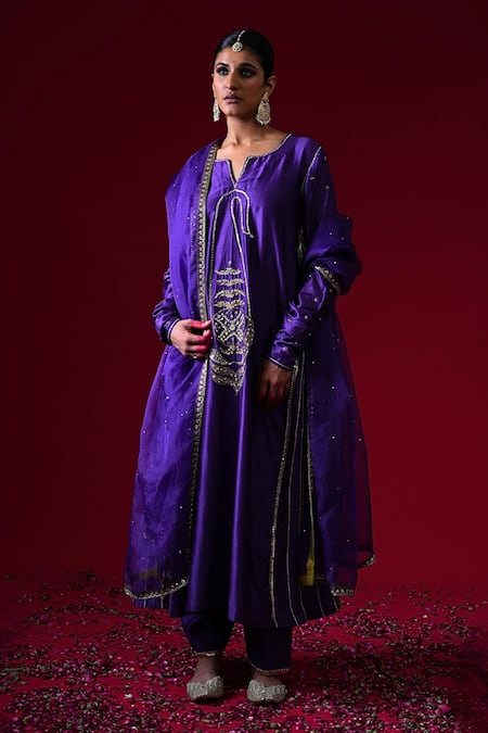 Kalakari By Akanksha Rani A-Line Kurta & Pant Set With Organza Dupatta 