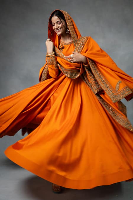 Buy_RICHA AHLUWALIA_Orange Chanderi Silk, Chanderi, Cotton Embroidery, Zardozi Anarkali Jacket Set _Online_at_Aza_Fashions