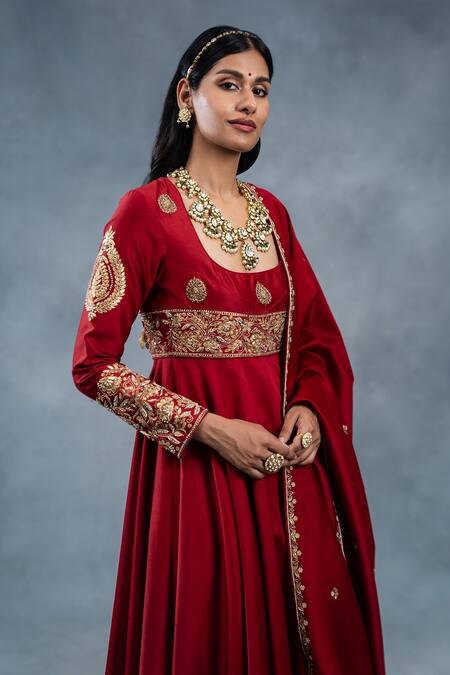 RICHA AHLUWALIA_Red Chanderi Gota Patti, Embroidery, Zari, Tassels Scoop And Dabka Anarkali Set _Online_at_Aza_Fashions