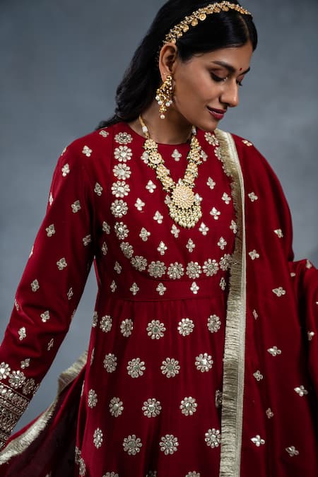 Shop RICHA AHLUWALIA Red Chanderi Gota Patti, Embroidery, Zari Round Neck And Zardozi Anarkali Set Online at Aza Fashions Shop_RICHA AHLUWALIA_Red Chanderi Gota Patti, Embroidery, Zari Round Neck And Zardozi Anarkali Set _Online_at_Aza_Fashions