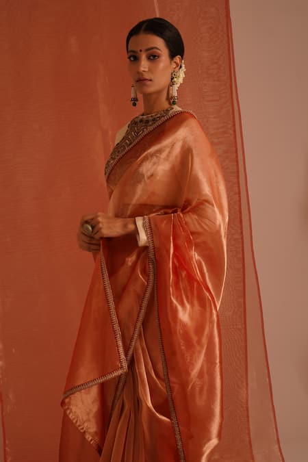 RICHA AHLUWALIA_Gold Tissue, Silk, Velvet Zari, Pure Saree With Zardozi Border And Blouse _at_Aza_Fashions