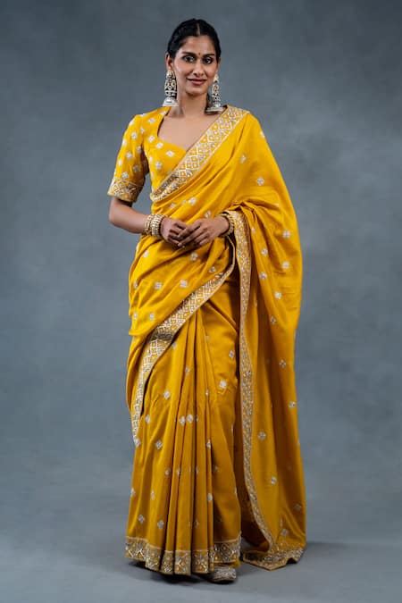 RICHA AHLUWALIA Chanderi Silk Saree With Silver Buti Embroidery 