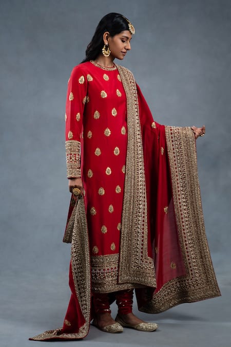 Buy_RICHA AHLUWALIA_Red Silk, Cotton, Chanderi Gota Patti, Zari, Sequins, Zardozi Buti Kurta Set 
