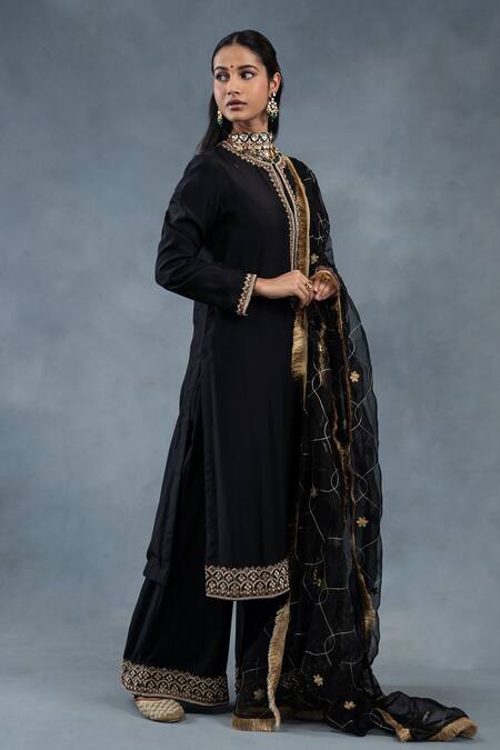 RICHA AHLUWALIA_Black Silk, Organza Embroidery, Metallic Habutai Zardozi Kurta And Palazzo Set _at_Aza_Fashions