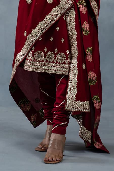 Buy_RICHA AHLUWALIA_Red Chanderi Gota Patti, Zari, Sequins, Embroidery, And Zardozi Buti Kurta Set _Online_at_Aza_Fashions